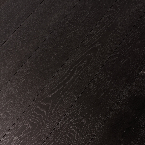 Engineered wood planks floor in Oak: smoked, brushed, stained, varnished.