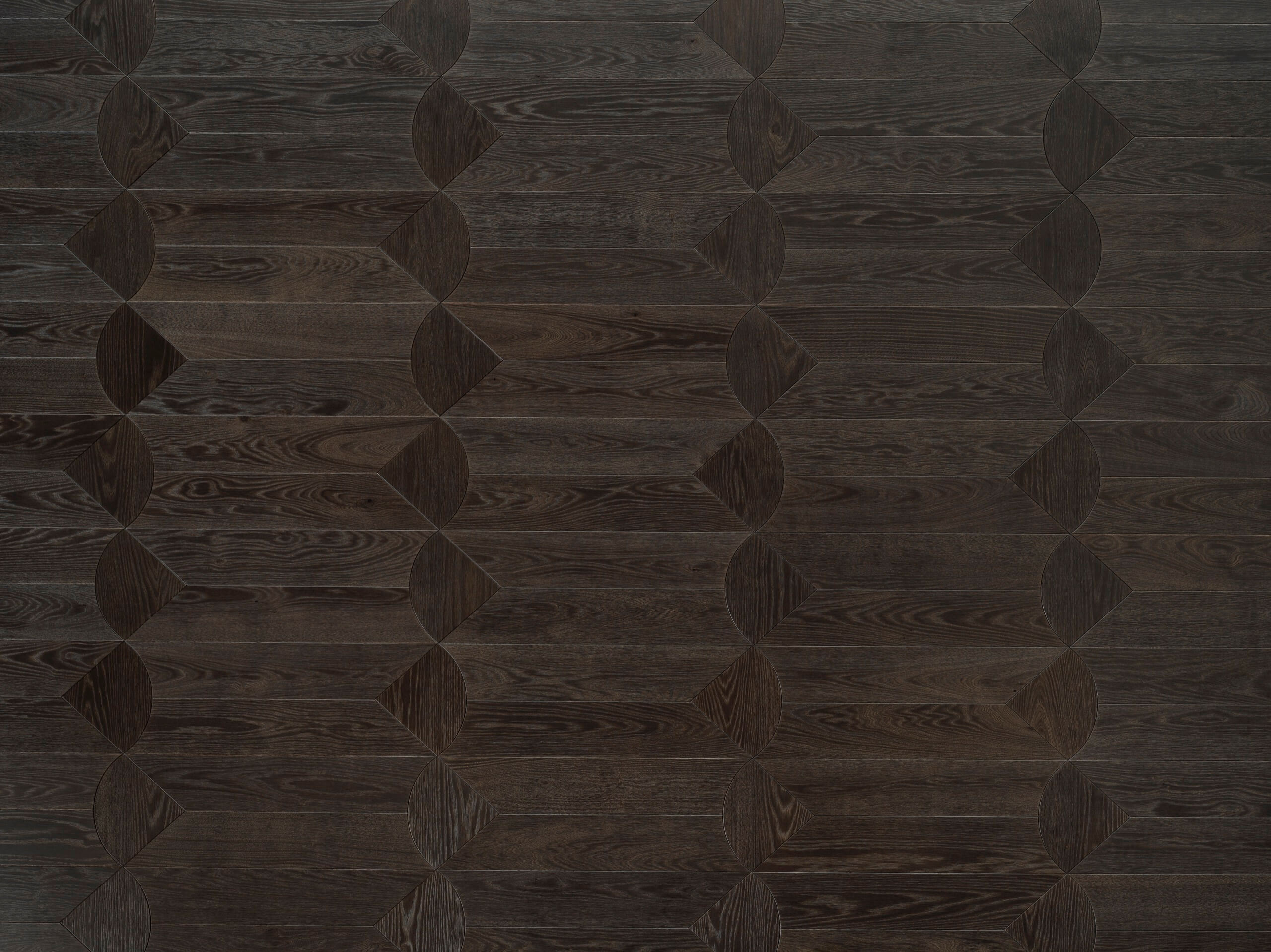 Eco modular floor in Walnut or Oak wood.