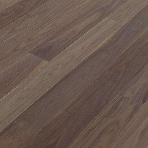 Engineered wood planks floor in American Walnut, brushed, stained, varnished.